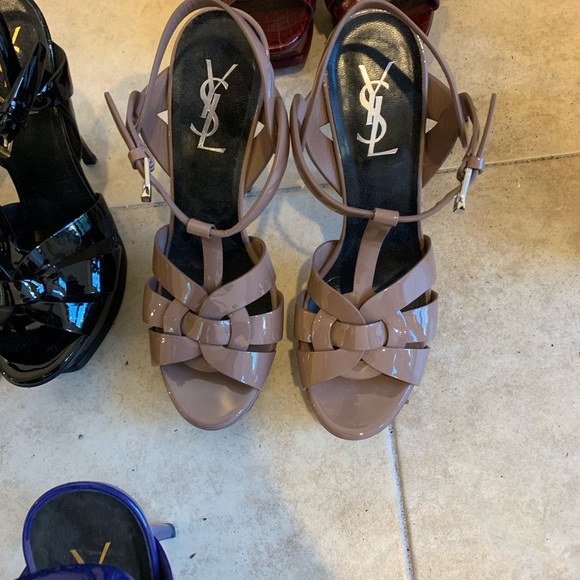 Shoes cleaning out closet - Picture 7 of 8